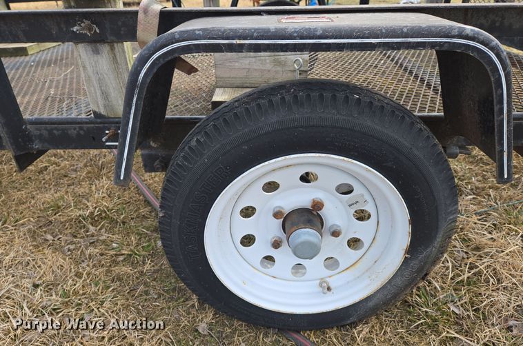 image for item EN8701 Carry-On utility trailer