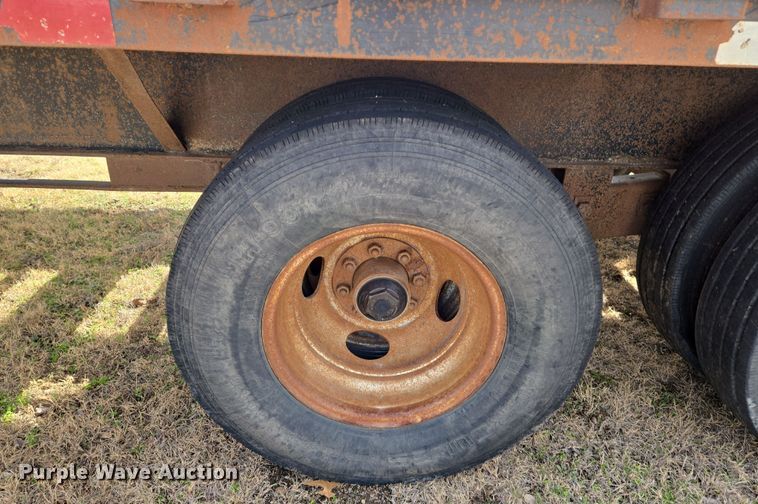 image for item EN8705 2005 LB Trailer equipment trailer