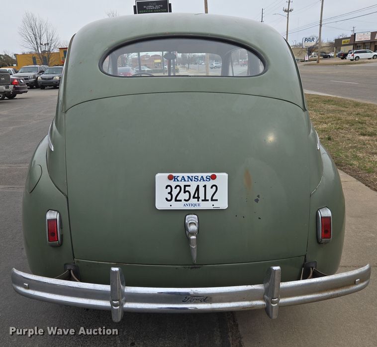 image for item EN8706 1941 Ford Deluxe 