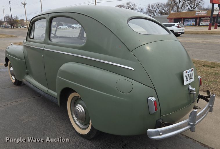 image for item EN8706 1941 Ford Deluxe 