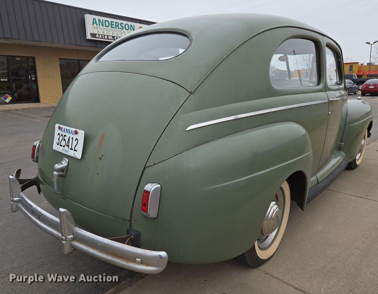 image for item EN8706 1941 Ford Deluxe 