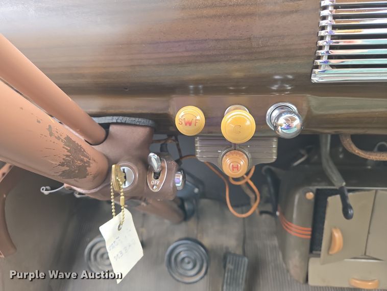 image for item EN8706 1941 Ford Deluxe 