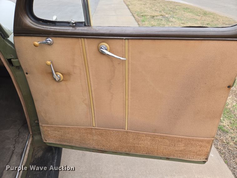 image for item EN8706 1941 Ford Deluxe 