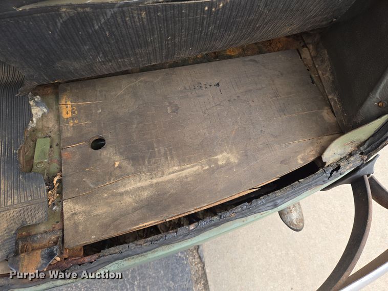 image for item EN8706 1941 Ford Deluxe 