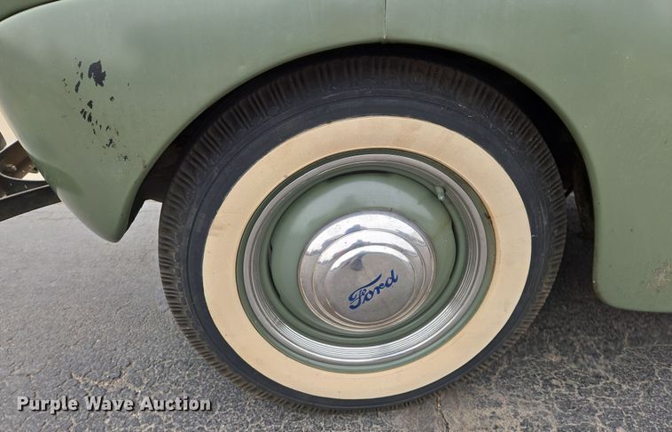 image for item EN8706 1941 Ford Deluxe 