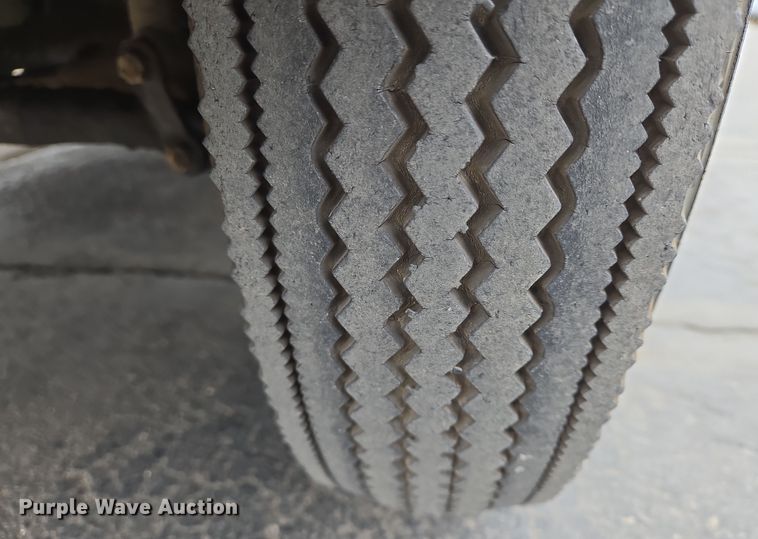 image for item EN8706 1941 Ford Deluxe 