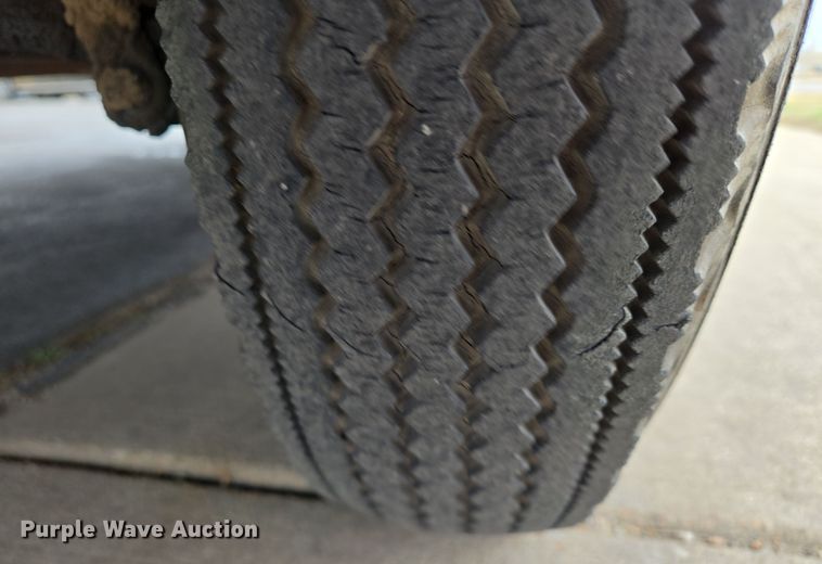 image for item EN8706 1941 Ford Deluxe 