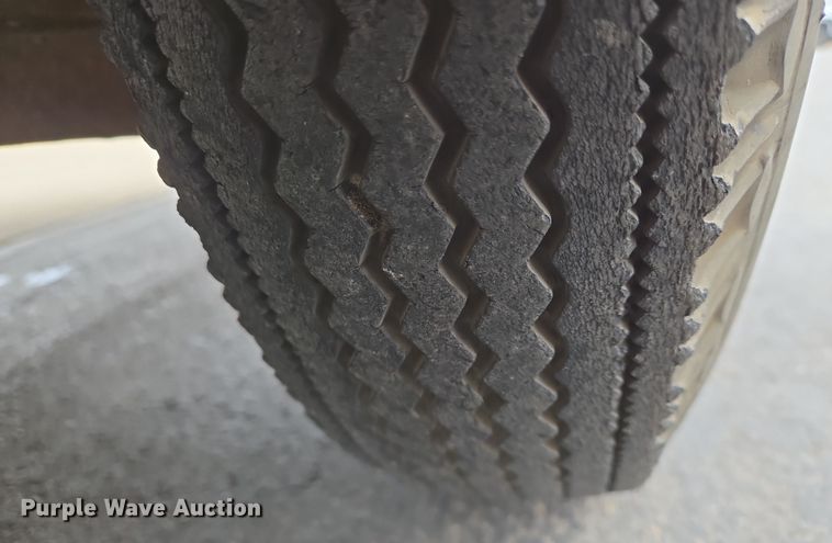 image for item EN8706 1941 Ford Deluxe 