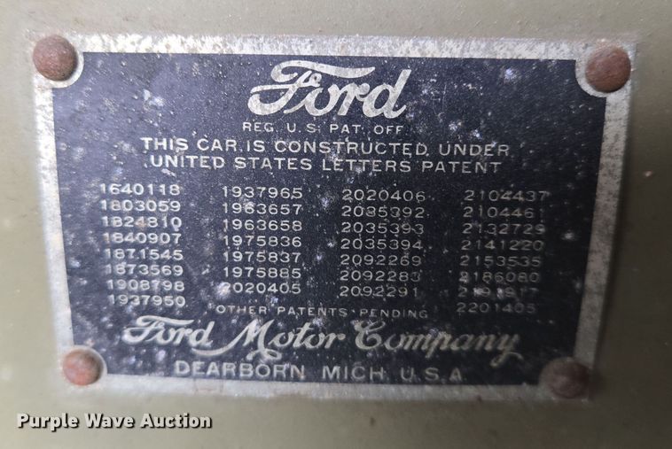 image for item EN8706 1941 Ford Deluxe 