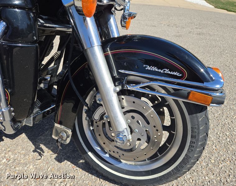 image for item EN8750 2000 Harley Davidson Electra Glide Ultra Classic FLHTCUI motorcycle