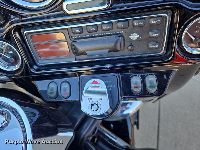 image for item EN8750 2000 Harley Davidson Electra Glide Ultra Classic FLHTCUI motorcycle