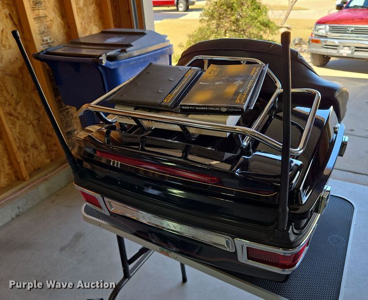 image for item EN8750 2000 Harley Davidson Electra Glide Ultra Classic FLHTCUI motorcycle