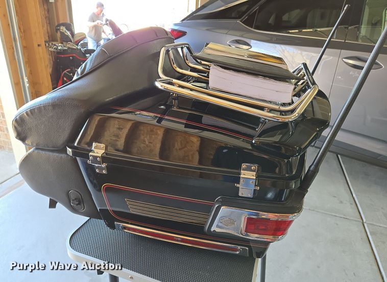 image for item EN8750 2000 Harley Davidson Electra Glide Ultra Classic FLHTCUI motorcycle