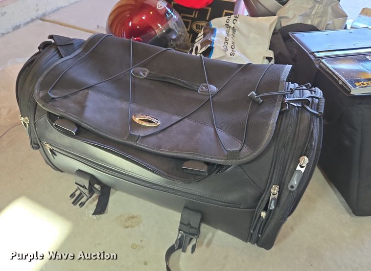 image for item EN8750 2000 Harley Davidson Electra Glide Ultra Classic FLHTCUI motorcycle