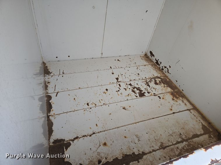 image for item EN8775 1994 Brush Bandit CB90 wood chipper