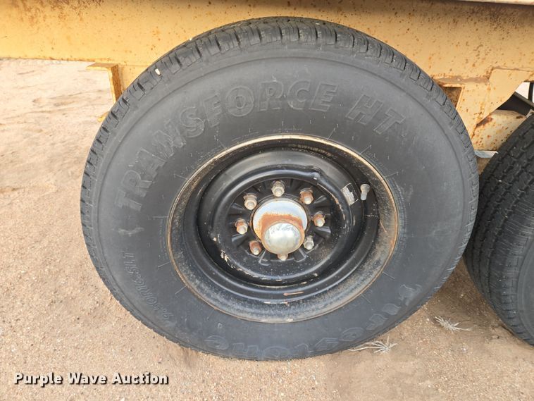 image for item EN8775 1994 Brush Bandit CB90 wood chipper