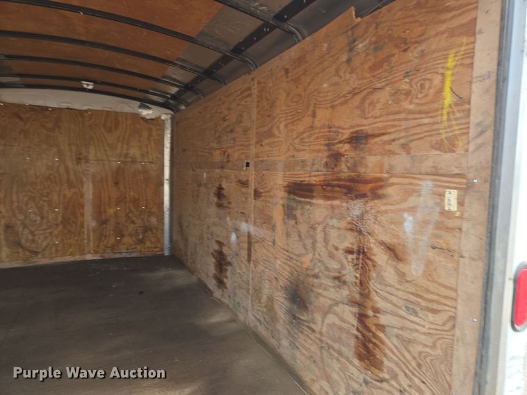 image for item EN8788 2009 Express enclosed cargo trailer