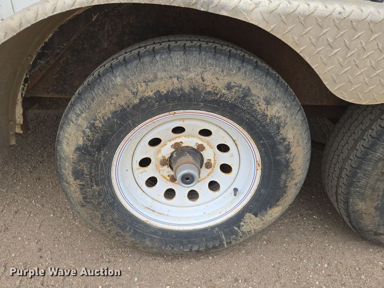 image for item EN8788 2009 Express enclosed cargo trailer