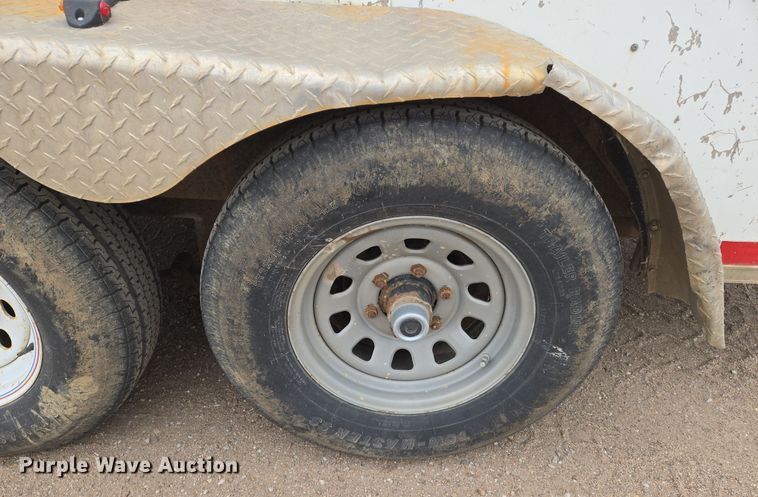 image for item EN8788 2009 Express enclosed cargo trailer