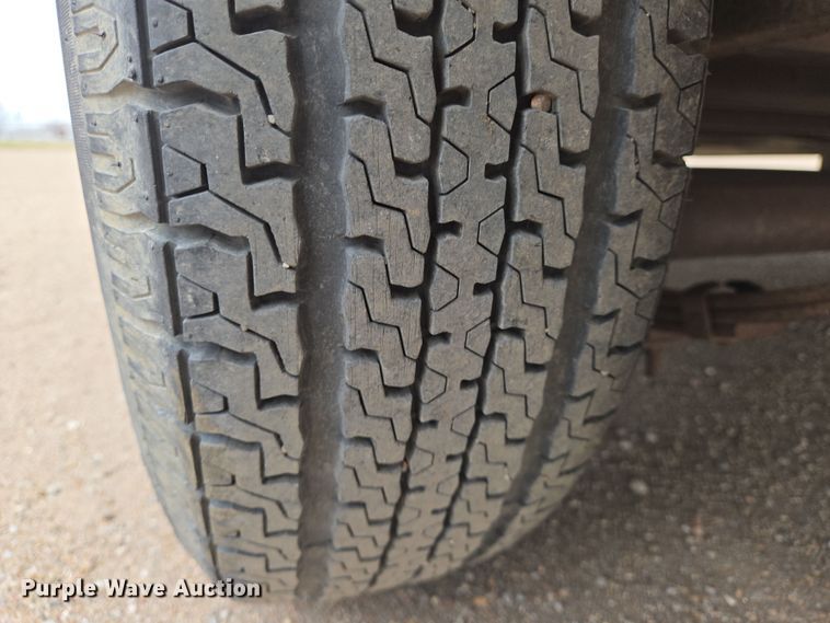 image for item EN8788 2009 Express enclosed cargo trailer