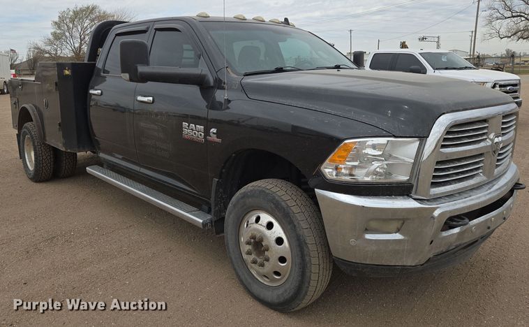 image for item EN8800 2017 Dodge Ram 3500 Crew Cab flatbed pickup truck