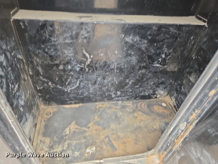 image for item EN8800 2017 Dodge Ram 3500 Crew Cab flatbed pickup truck