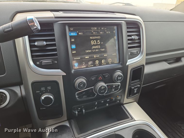 image for item EN8800 2017 Dodge Ram 3500 Crew Cab flatbed pickup truck