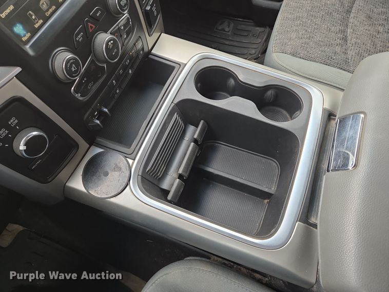 image for item EN8800 2017 Dodge Ram 3500 Crew Cab flatbed pickup truck