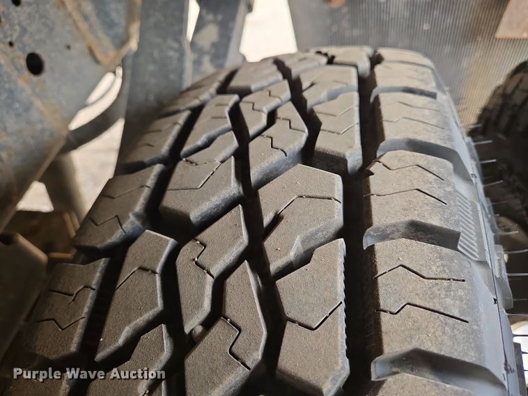 image for item EN8800 2017 Dodge Ram 3500 Crew Cab flatbed pickup truck