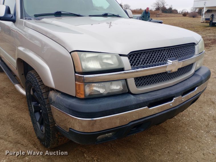 image for item EO0567 2006 Chevrolet Avalanche  Crew Cab pickup truck