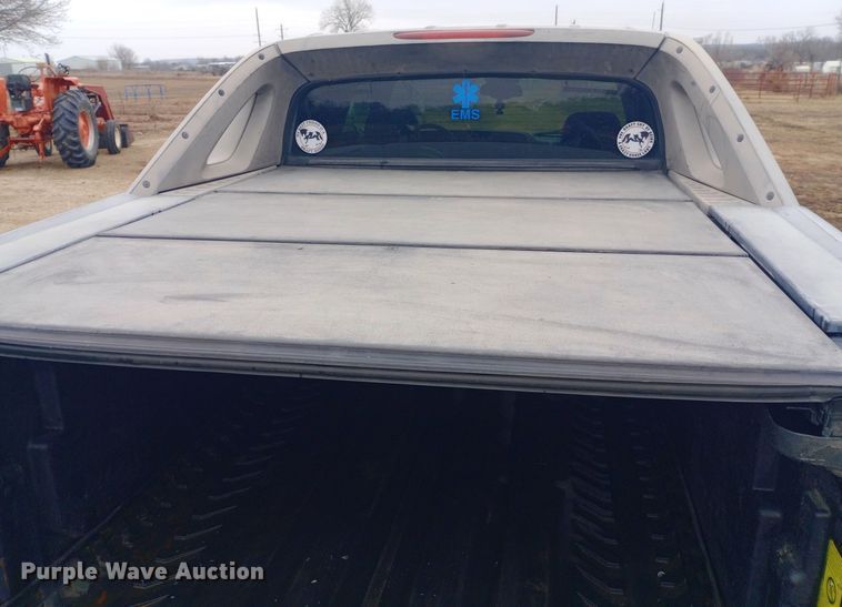 image for item EO0567 2006 Chevrolet Avalanche  Crew Cab pickup truck