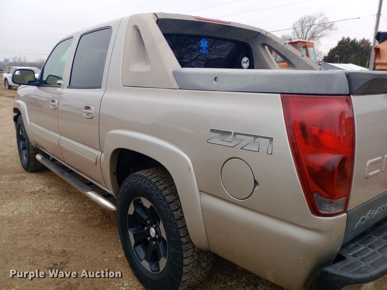 image for item EO0567 2006 Chevrolet Avalanche  Crew Cab pickup truck