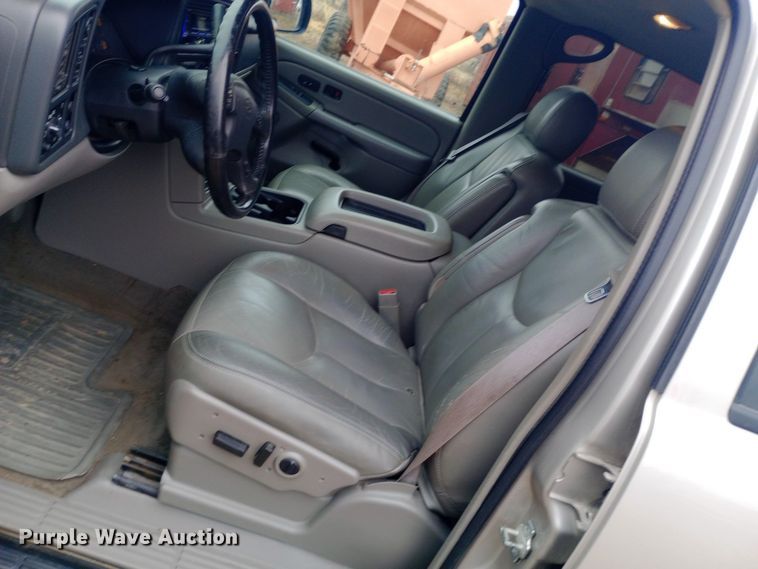 image for item EO0567 2006 Chevrolet Avalanche  Crew Cab pickup truck