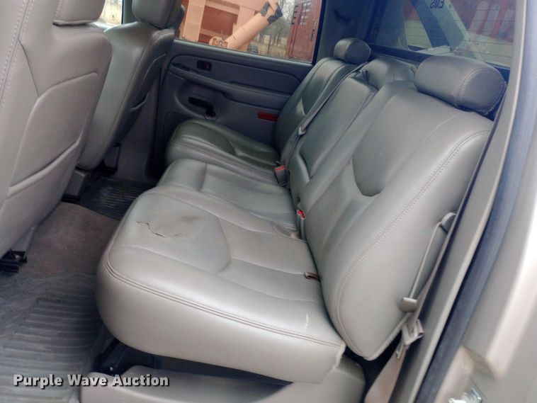 image for item EO0567 2006 Chevrolet Avalanche  Crew Cab pickup truck