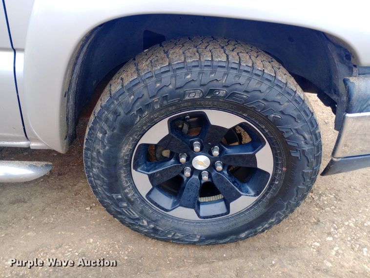 image for item EO0567 2006 Chevrolet Avalanche  Crew Cab pickup truck