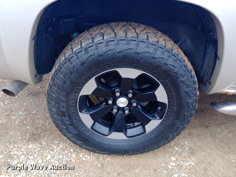 image for item EO0567 2006 Chevrolet Avalanche  Crew Cab pickup truck