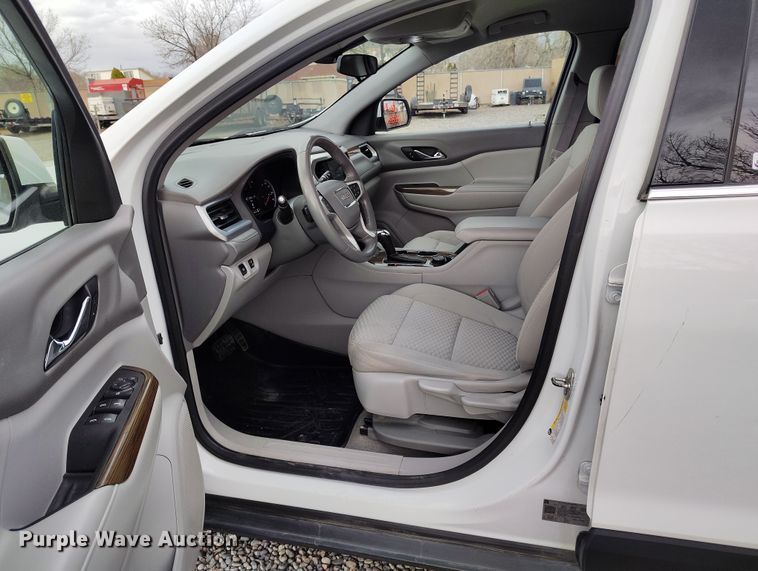 image for item EO9977 2018 GMC Acadia SLE SUV