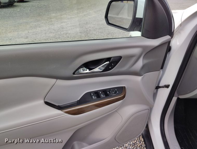 image for item EO9977 2018 GMC Acadia SLE SUV