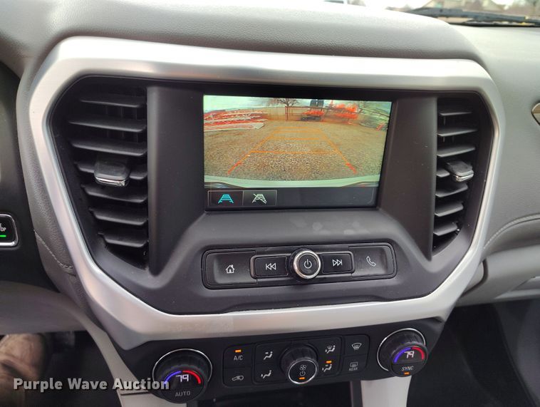 image for item EO9977 2018 GMC Acadia SLE SUV