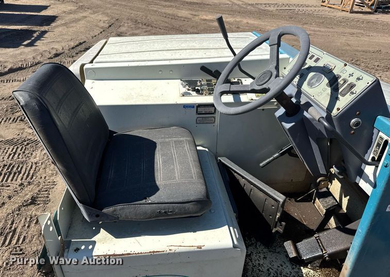 image for item EQ1143 Tennant 6600 sweeper