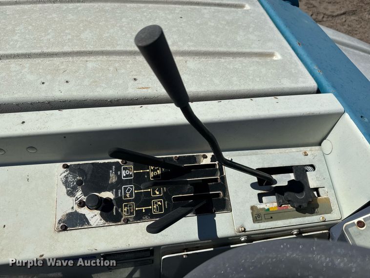 image for item EQ1143 Tennant 6600 sweeper