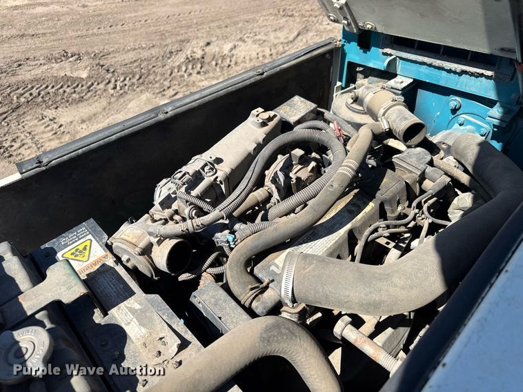 image for item EQ1143 Tennant 6600 sweeper