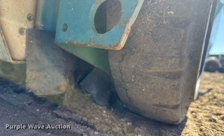 image for item EQ1143 Tennant 6600 sweeper