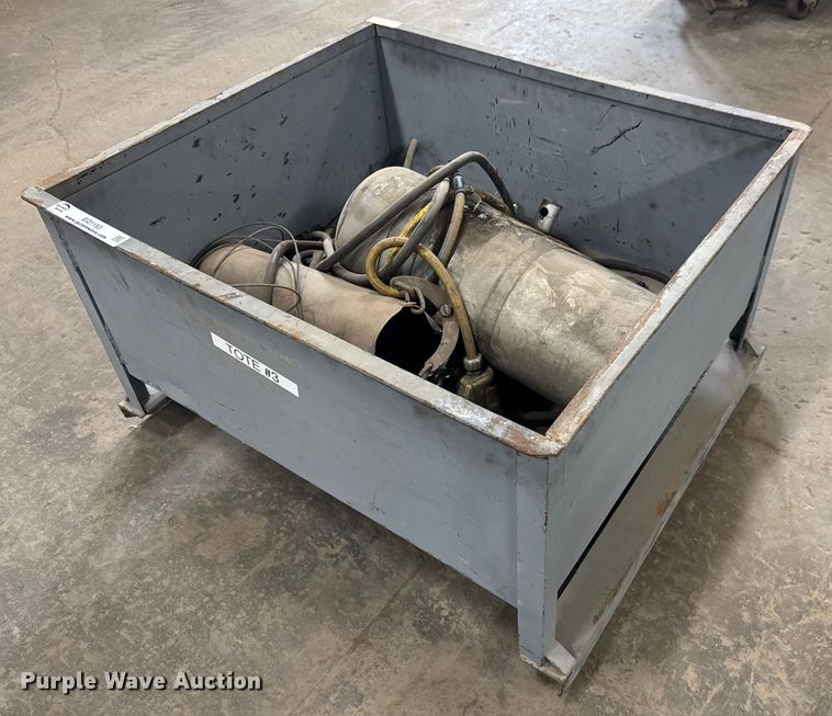 image for item EQ1153 CM chain hoist