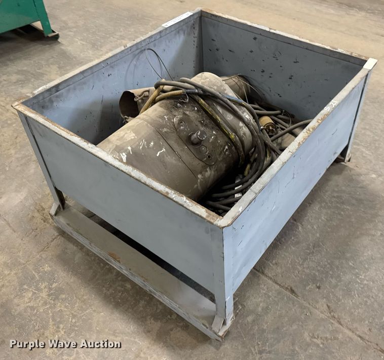 image for item EQ1153 CM chain hoist