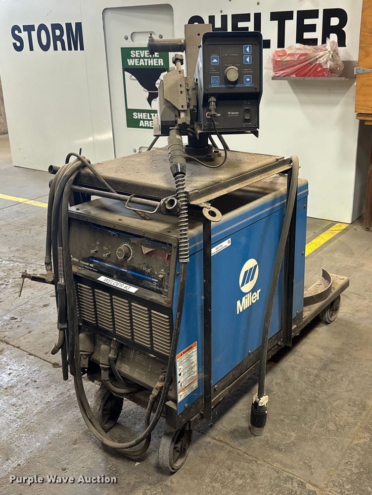 image for item EQ1164 Miller Deltaweld 452 welder