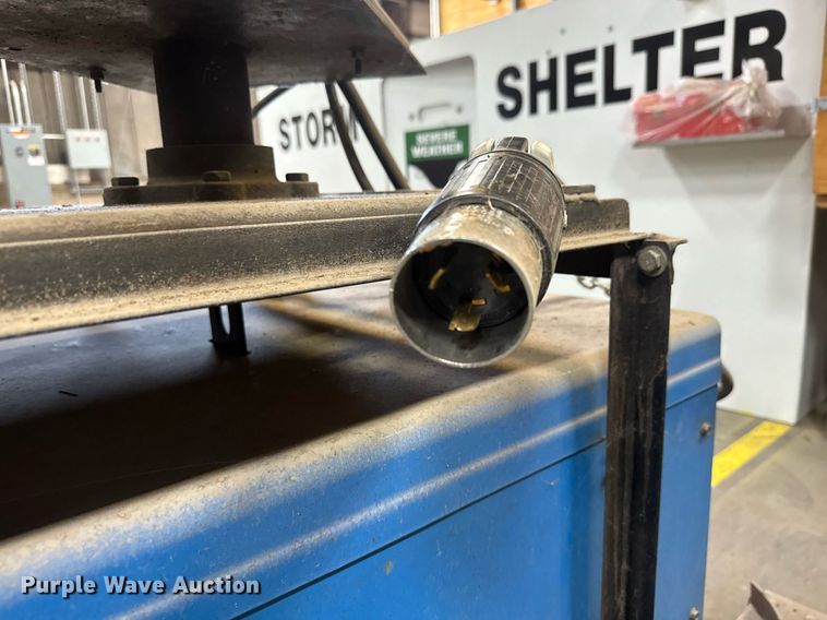 image for item EQ1164 Miller Deltaweld 452 welder