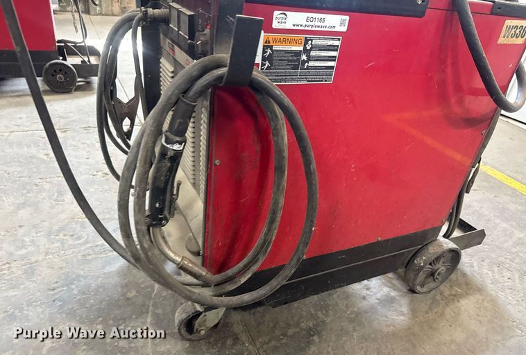 image for item EQ1165 Lincoln Electric CV-400 welder