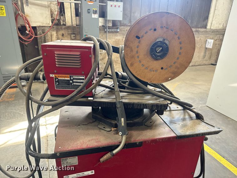 image for item EQ1166 Lincoln Electric CV-400 welder