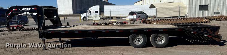 image for item EQ1189 2019 Lamar FS022527 equipment trailer
